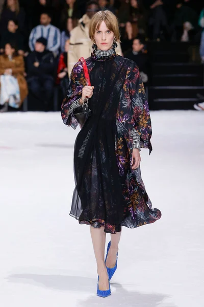 Look 39